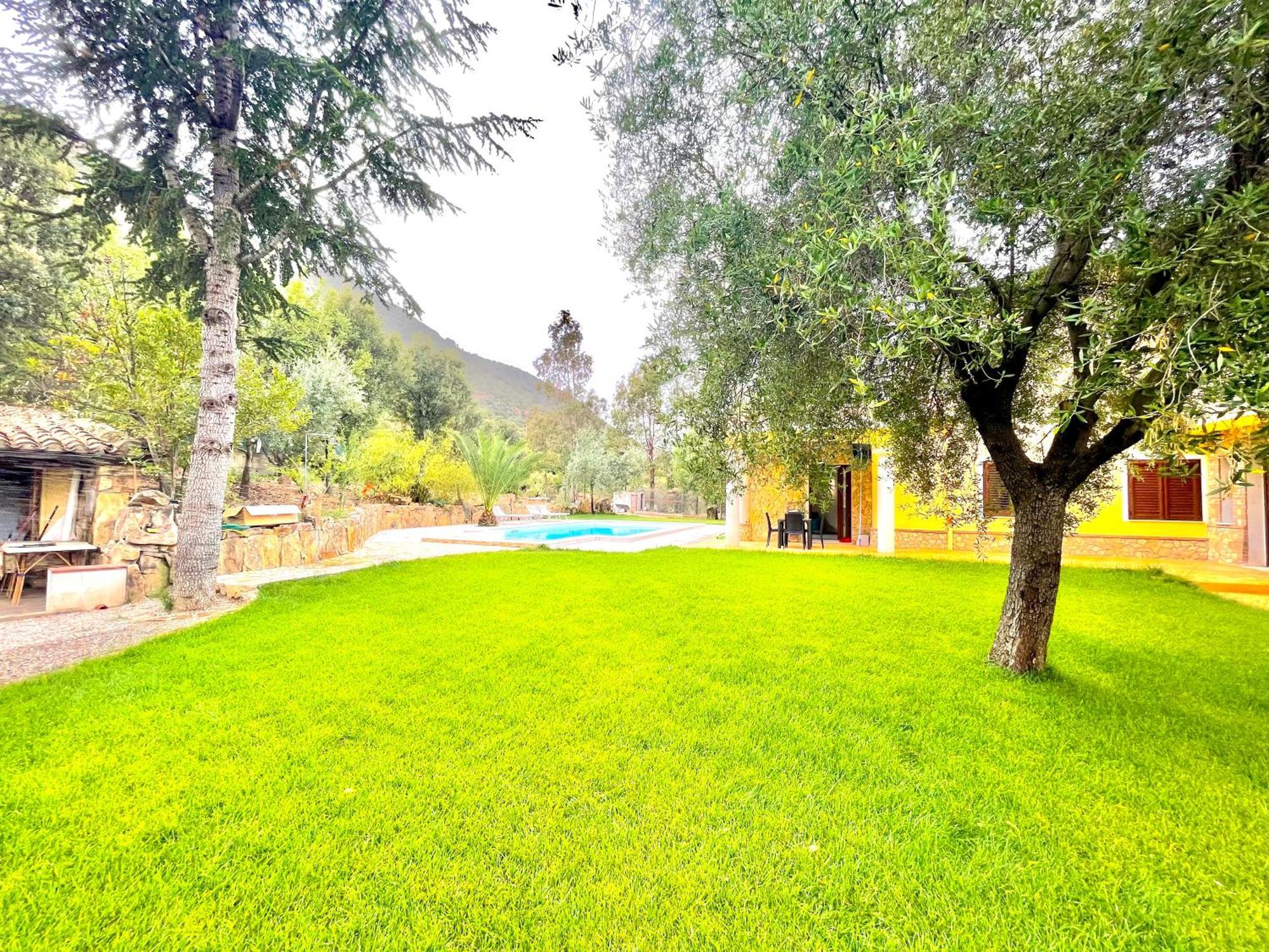 Villa With Pool Cardedu Exterior foto