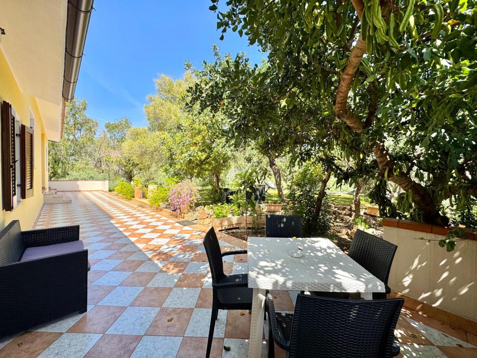 Villa With Pool Cardedu Exterior foto