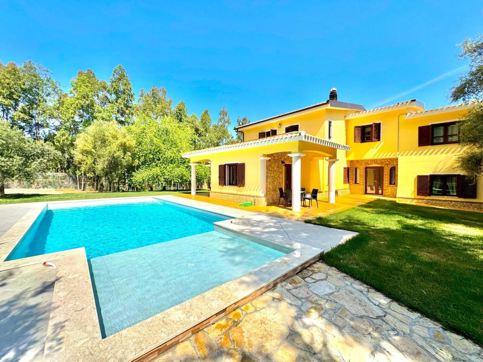 Villa With Pool Cardedu Exterior foto